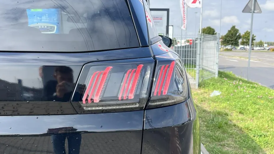 PEUGEOT 3008 3008 1.5 BlueHDi Allure S&S EAT8