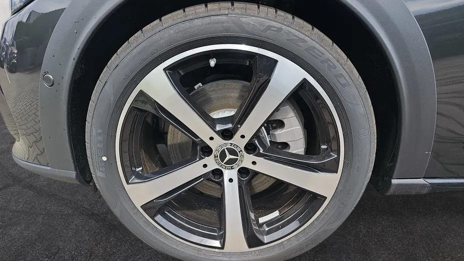 MERCEDES-BENZ C Klasa C 220 d mHEV 4-Matic All-Terrain Avantgarde Nowy