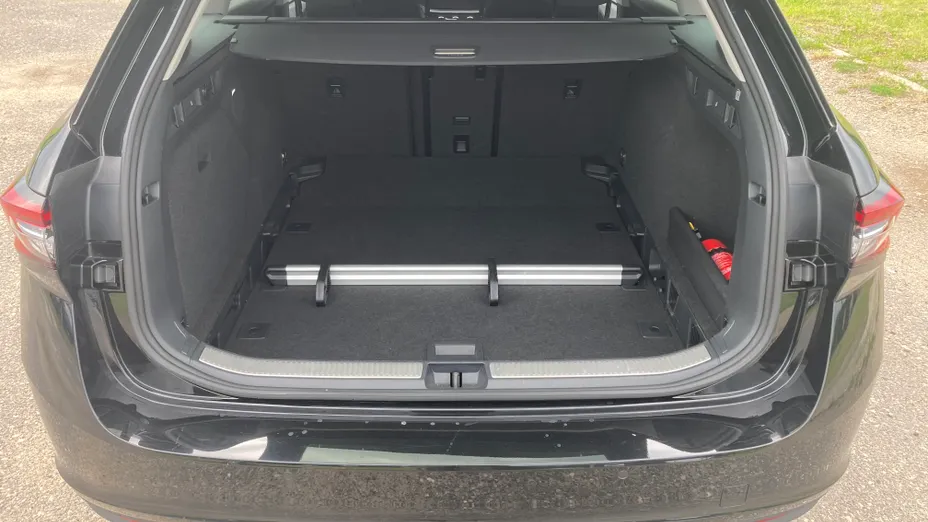 SKODA Superb Superb 2.0 TDI SCR Selection DSG