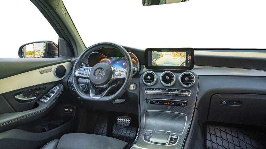 MERCEDES-BENZ GLC GLC 300 e 4-Matic AMG Line