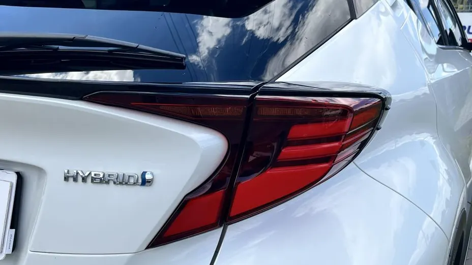 TOYOTA C-HR C-HR 2.0 Hybrid Executive
