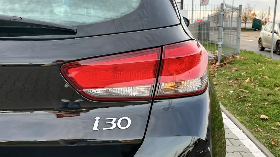 HYUNDAI i30 i30 1.5 DPI Classic +