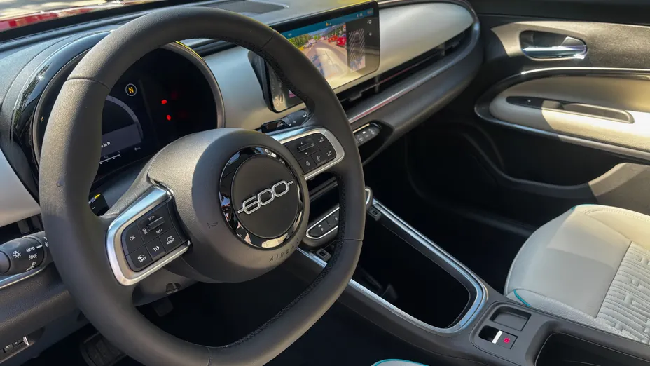FIAT 600 600 1.2 Turbo Hybrid La Prima eDCT Nowy