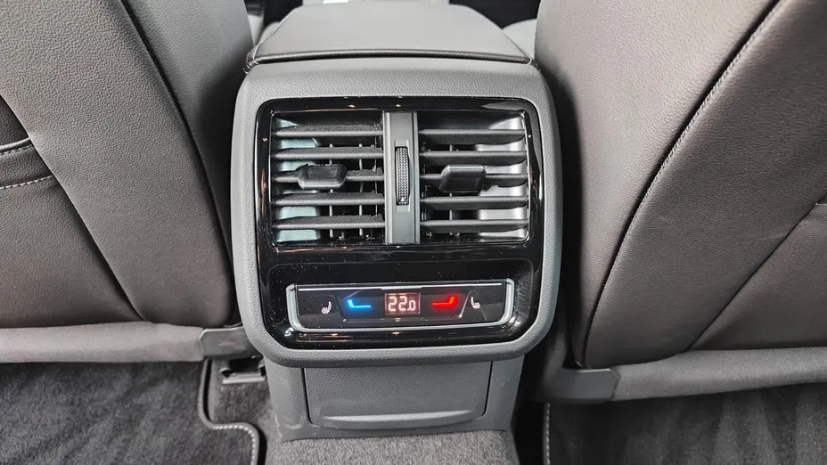 VOLKSWAGEN Arteon Arteon 2.0 TSI R-Line DSG