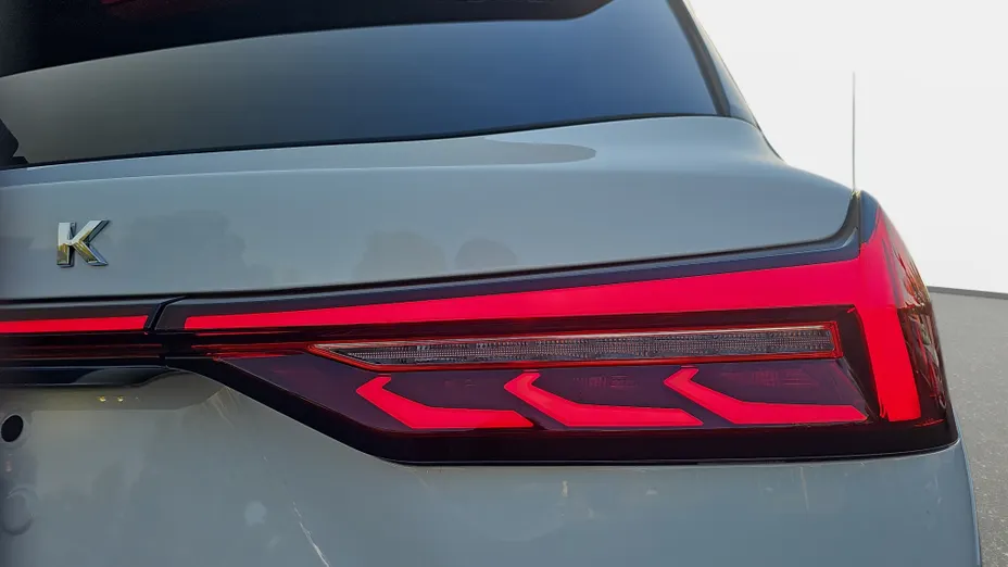 DFSK E5 E5 1.5 PHEV Prestige E-CVT Nowy