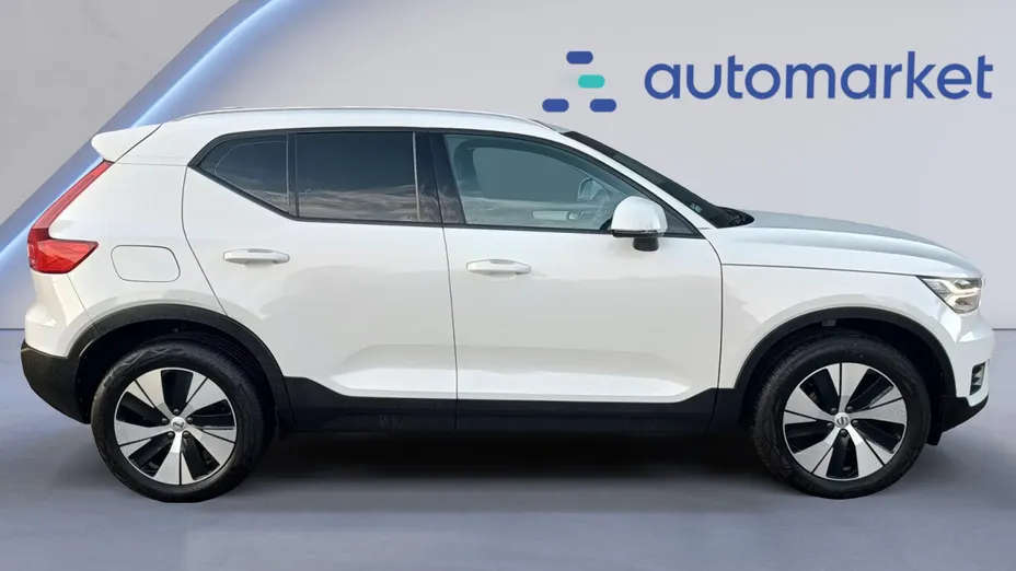 VOLVO XC40 XC40 T3 Momentum