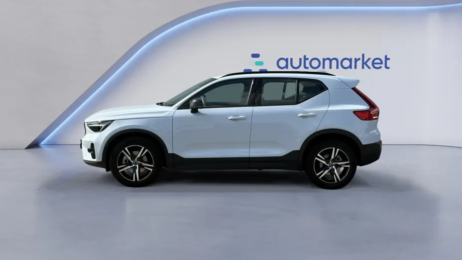 VOLVO XC40 XC40 B3 Plus Dark aut