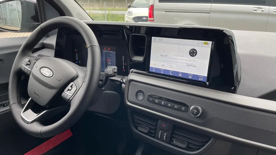 FORD Tourneo Courier Tourneo Courier 1.0 EcoBoost Titanium Nowy