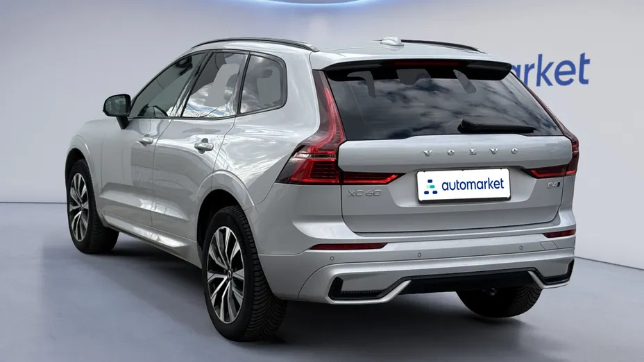 VOLVO XC60 XC60 B4 D AWD Plus Dark aut