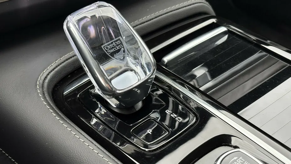 VOLVO V90 V90 T6 AWD Plug-In Hybrid Plus Dark aut