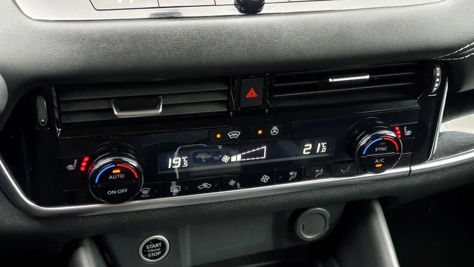 NISSAN Qashqai Qashqai 1.3 DIG-T mHEV N-Connecta Xtronic