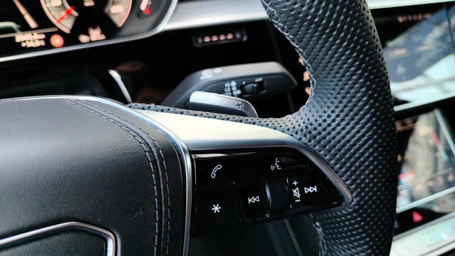 AUDI A8 S8 TFSI mHEV Quattro Tiptr.