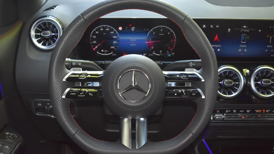 MERCEDES-BENZ GLA GLA 200 d 4-Matic AMG Line 8G-DCT