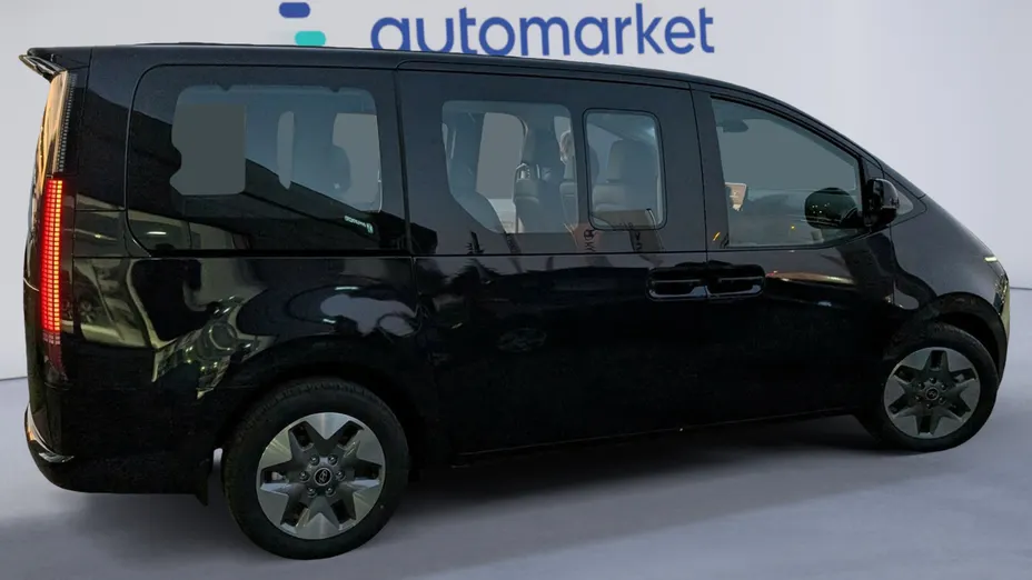 HYUNDAI Staria Staria 1.6 T-GDI HEV Smart VIP aut Nowy