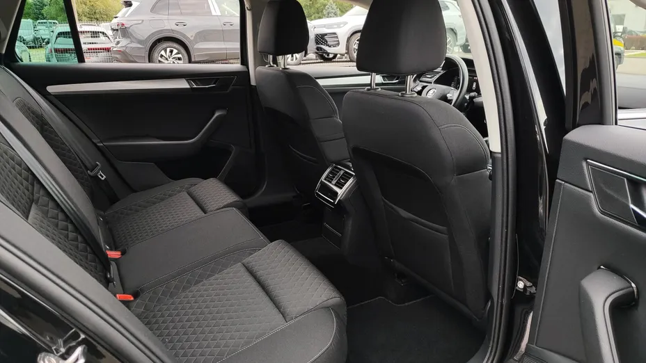 SKODA Superb Superb 2.0 TDI SCR Ambition DSG