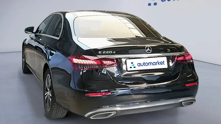 MERCEDES-BENZ E Klasa E 220 d