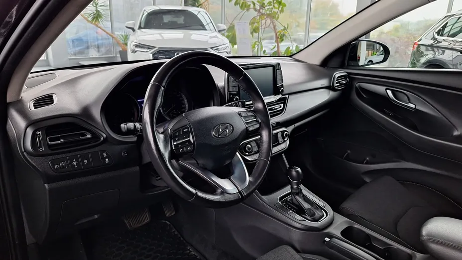 HYUNDAI i30 i30 1.0 T-GDI Smart DCT