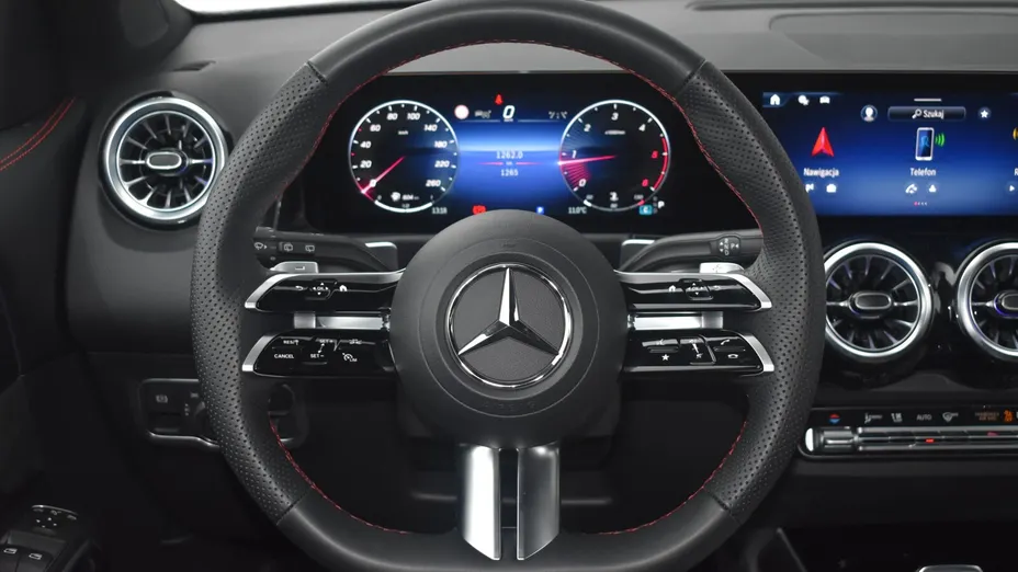 MERCEDES-BENZ GLB GLB 200 d AMG Line 8G-DCT
