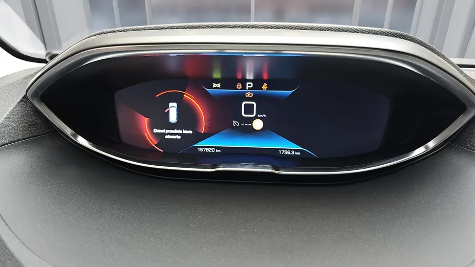 PEUGEOT 5008 5008 1.5 BlueHDi Active S&S EAT8