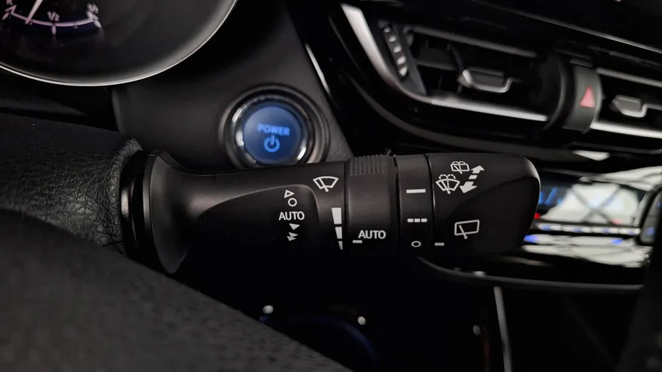 TOYOTA C-HR C-HR 2.0 Hybrid Style