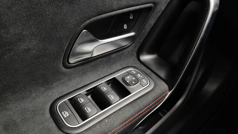 MERCEDES-BENZ CLA CLA 200 mHEV AMG Line 7G-DCT