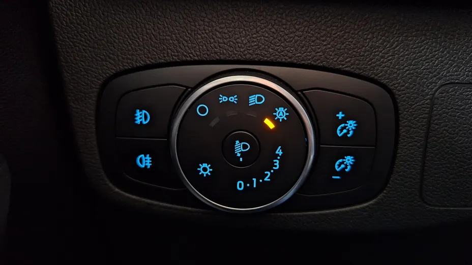 FORD Focus Focus 1.5 EcoBlue SCR Connected