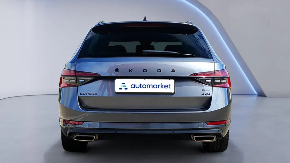 SKODA Superb Superb 2.0 TSI 4x4 Sportline DSG