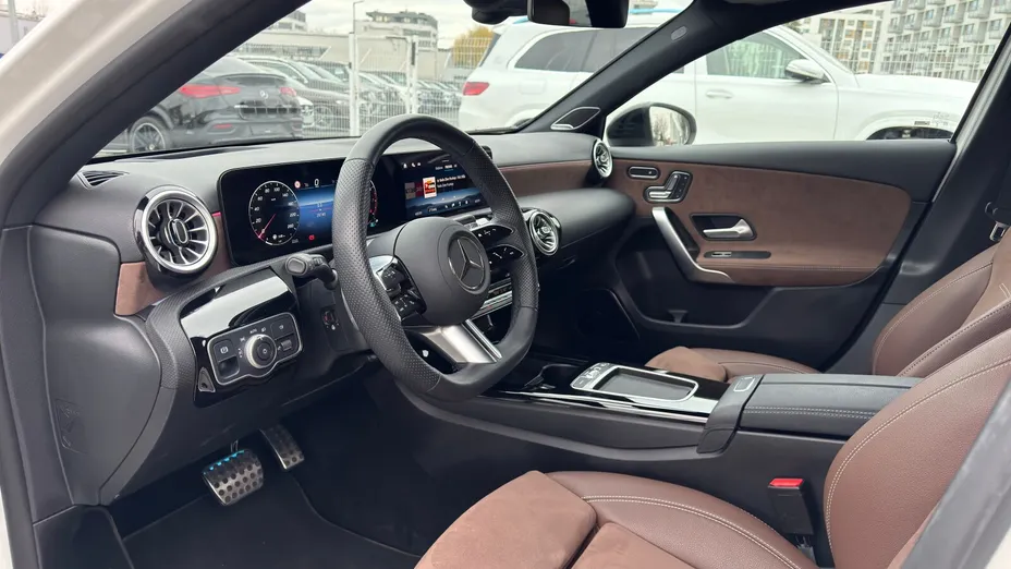 MERCEDES-BENZ A Klasa A 200 AMG Line 7G-DCT