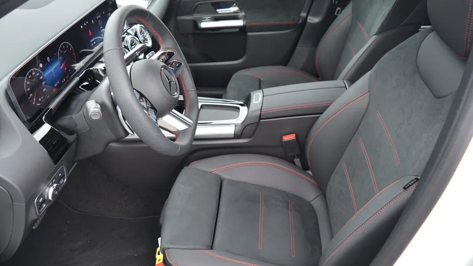 MERCEDES-BENZ GLA GLA 200 mHEV AMG Line 7G-DCT
