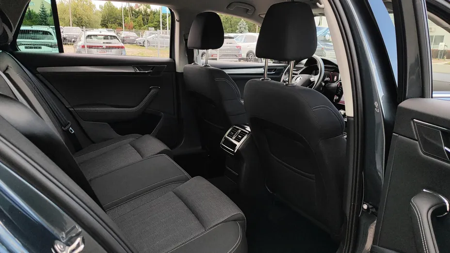 SKODA Superb Superb 2.0 TDI SCR Style DSG