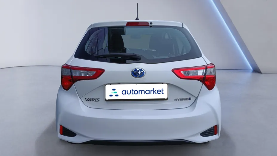 TOYOTA Yaris Yaris Hybrid 100 Premium