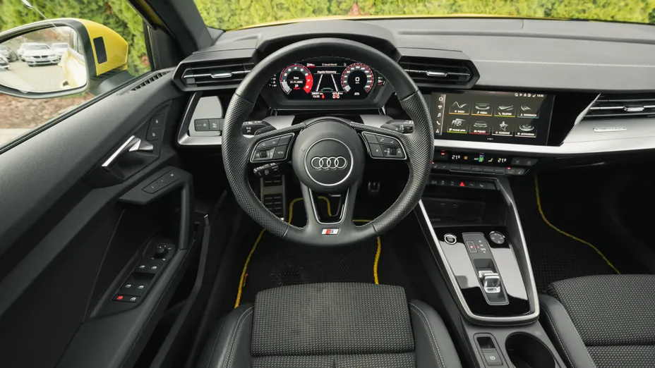 AUDI A3 A3 40 TFSI Quattro S Line S tronic