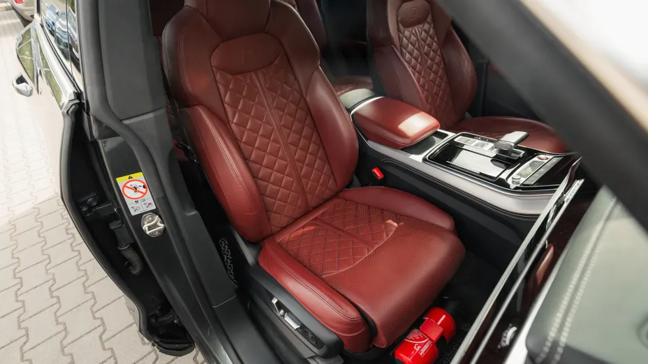 AUDI Q8 SQ8 TFSI Quattro Tiptronic