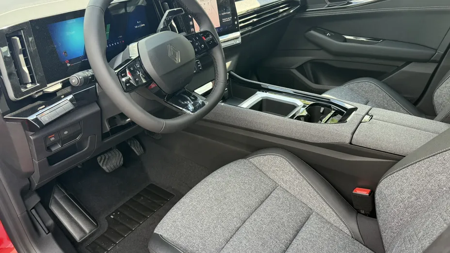 RENAULT Austral Austral 1.3 TCe mHEV Evolution aut Nowy