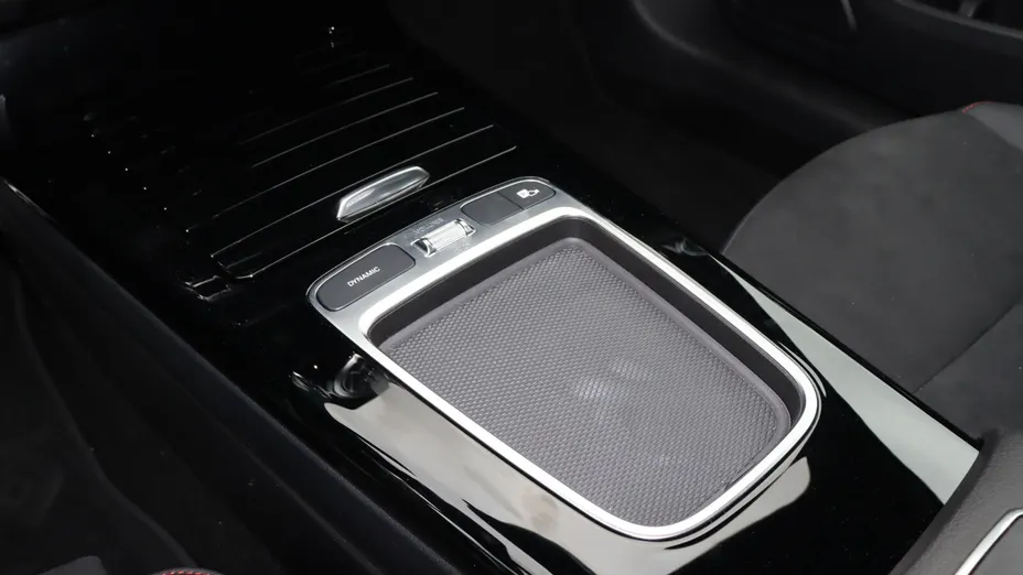 MERCEDES-BENZ A Klasa A 200 AMG Line 7G-DCT