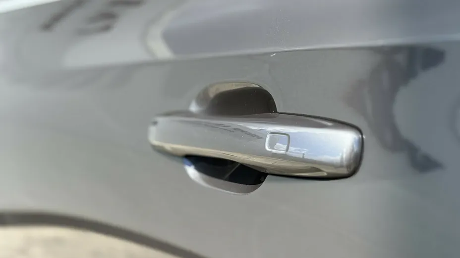 VOLVO XC60 XC60 T6 Plug-In Hybrid AWD Plus Dark aut