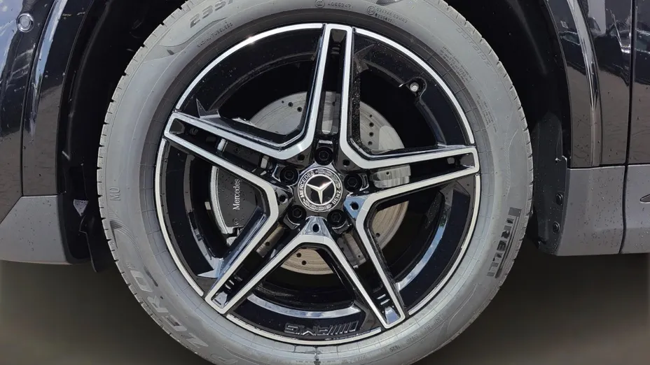 MERCEDES-BENZ GLA GLA 200 d AMG Line 8G-DCT Nowy