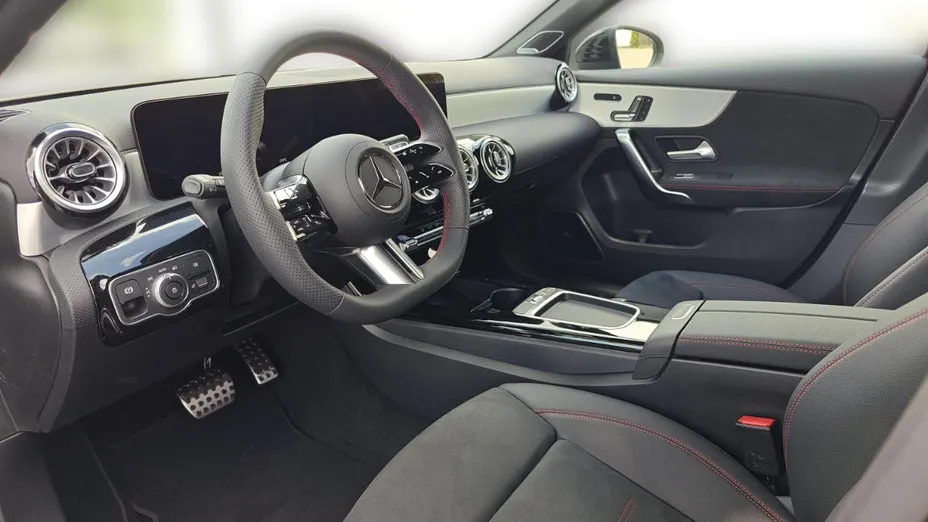 MERCEDES-BENZ A Klasa A 200 AMG Line 7G-DCT Nowy
