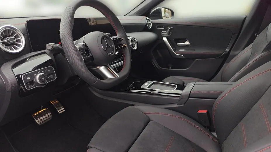 MERCEDES-BENZ CLA CLA 200 AMG Line 7G-DCT Nowy
