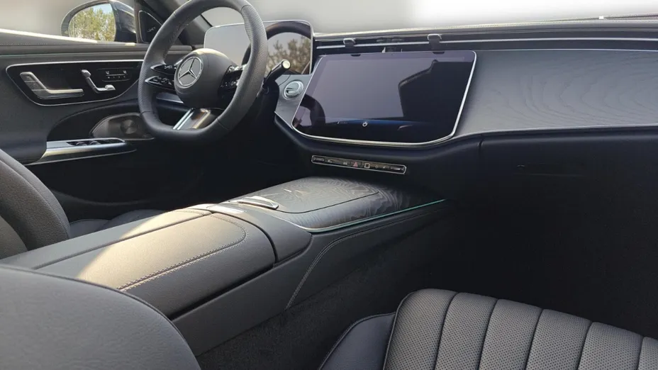 MERCEDES-BENZ E Klasa E 200 mHEV 4-Matic AMG 9G-Tronic Nowy