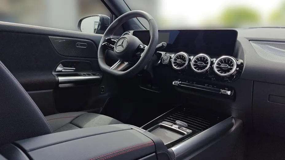 MERCEDES-BENZ GLA GLA 200 d AMG Line 8G-DCT Nowy