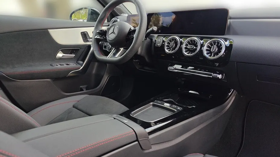 MERCEDES-BENZ A Klasa A 200 AMG Line 7G-DCT Nowy