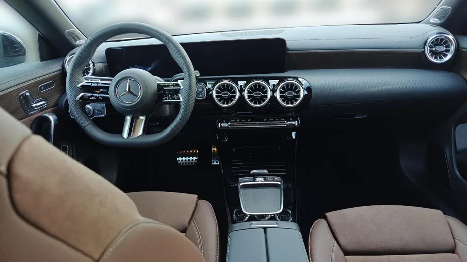 MERCEDES-BENZ CLA CLA 200 mHEV AMG Line 7G-DCT Nowy