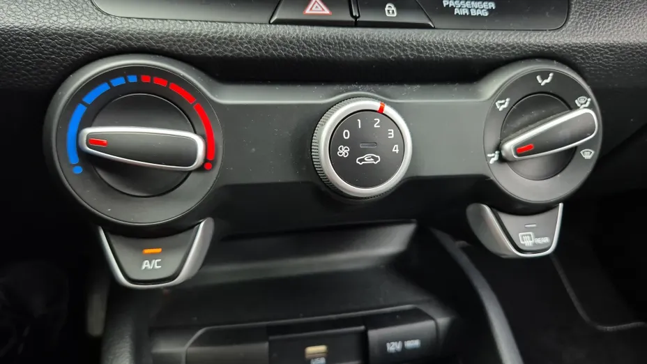 KIA Stonic Stonic 1.2 M