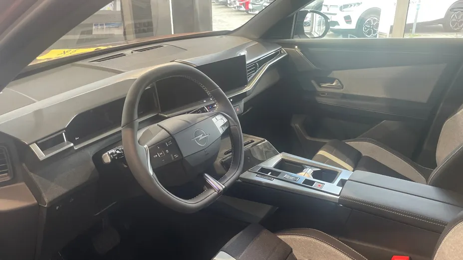OPEL Grandland X Grandland 1.2 mHEV Edition eDTC6 Nowy