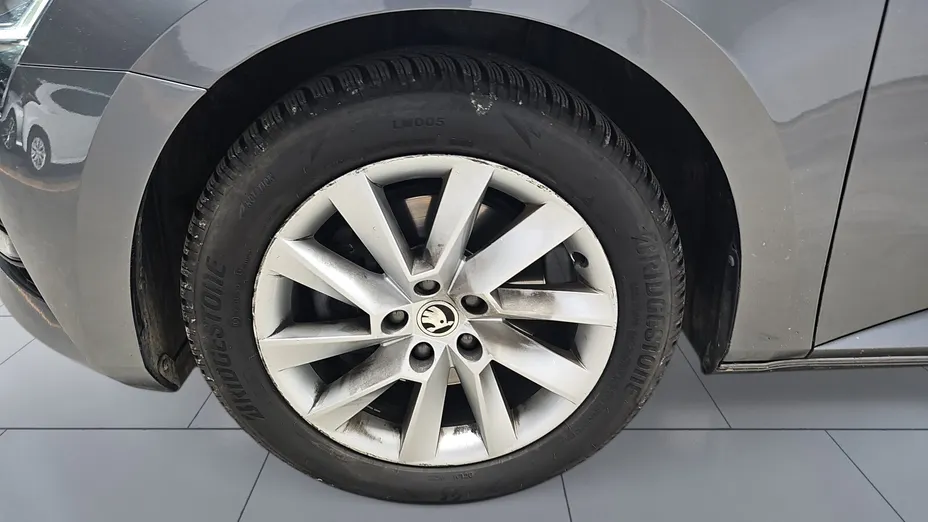 SKODA Superb Superb 2.0 TDI SCR Ambition