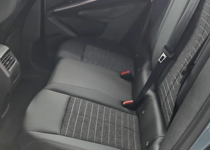 PEUGEOT 3008 3008 1.2 PureTech mHEV Allure e-DCS6 Nowy