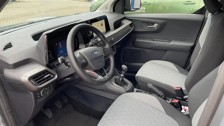 FORD Tourneo Courier Tourneo Courier 1.0 EcoBoost Titanium Nowy