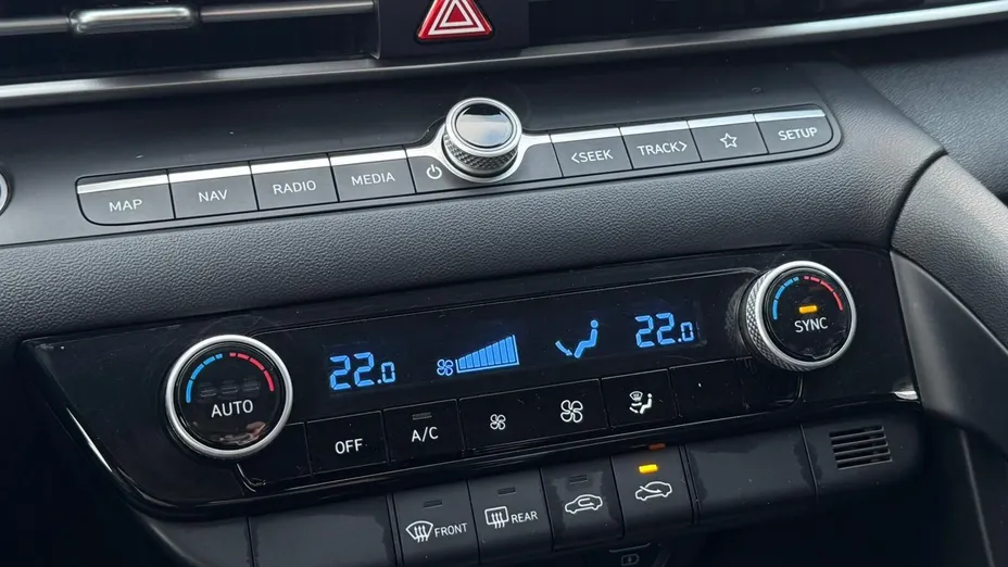 HYUNDAI Elantra Elantra 1.6 Smart