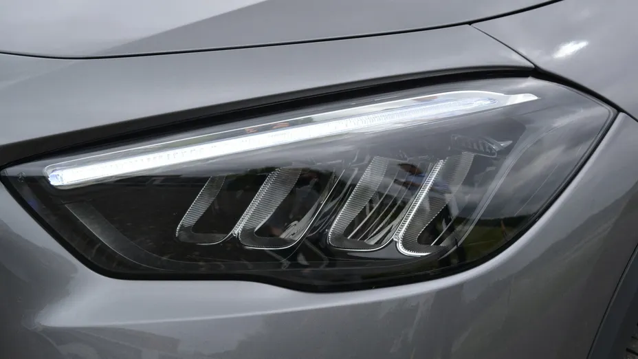 MERCEDES-BENZ GLA GLA 200